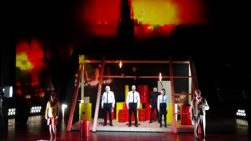 Biedermann und die Brandstifter 05