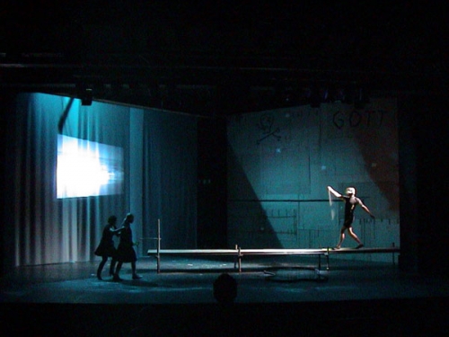 Breaking the Waves 010