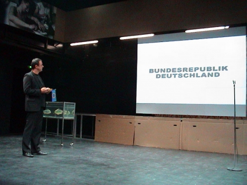 Orpheus, illegal 005