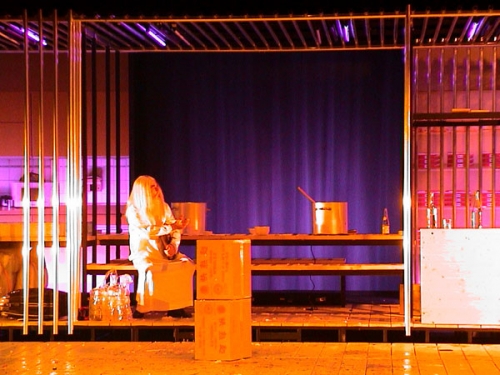 Der gute Mensch von Sezuan 008