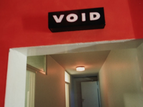 Void 010